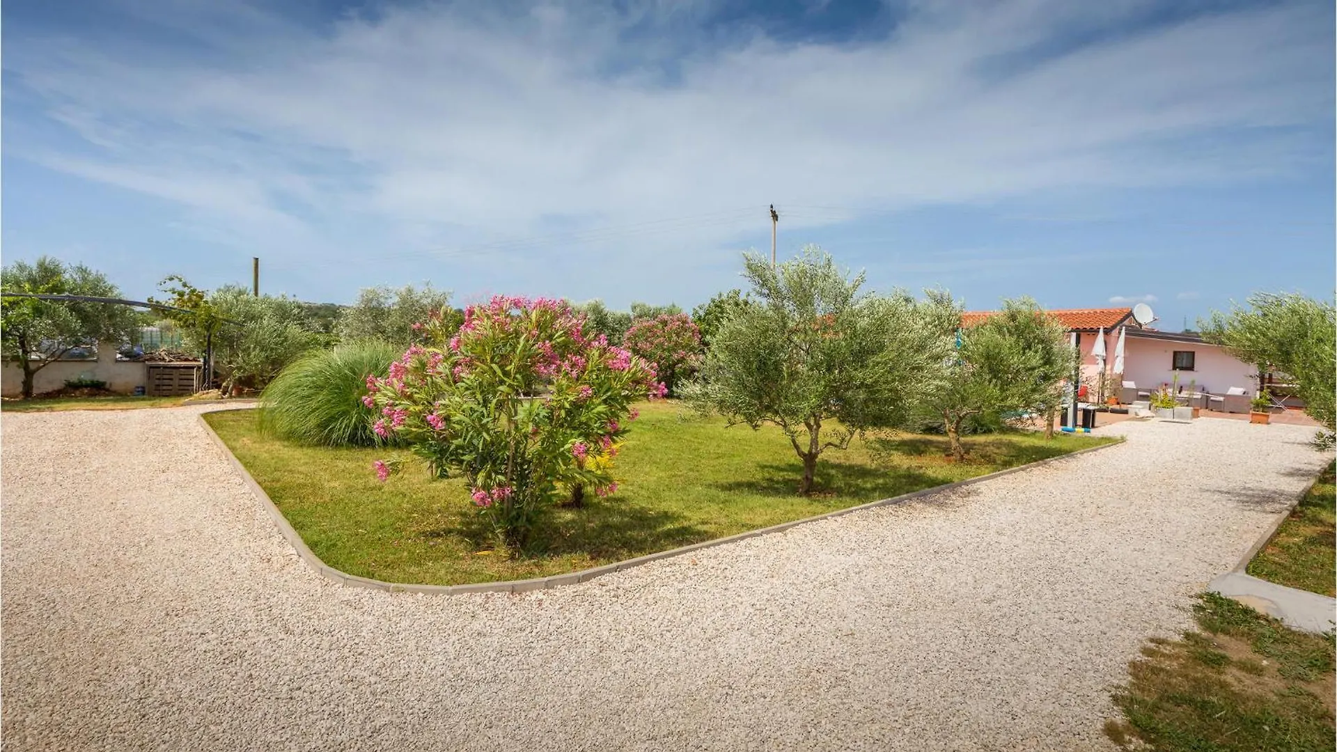 Amazing Home In Rovinj With Kitchen